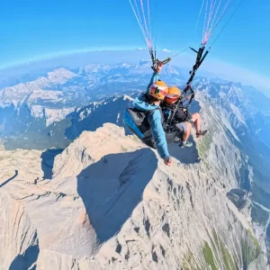 Vol Prestige en parapente biplace au-dessus de l’Obiou, face au Dévoluy en Matheysine près de Grenoble.